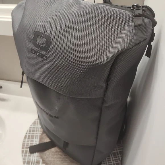 😎NWT OGIO Callaway Golf Sprint Laptop Backpack, Nylon Water Repellent, Grey